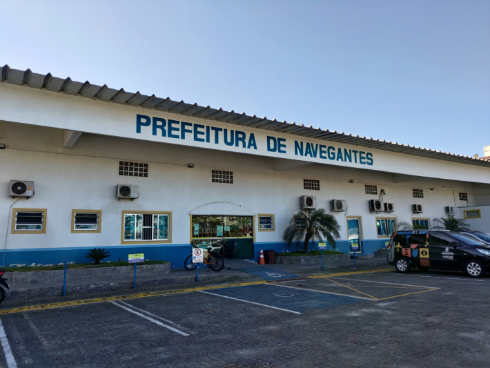 Prefeitura de Navegantes abre concurso com salários de até R$ 17 mil