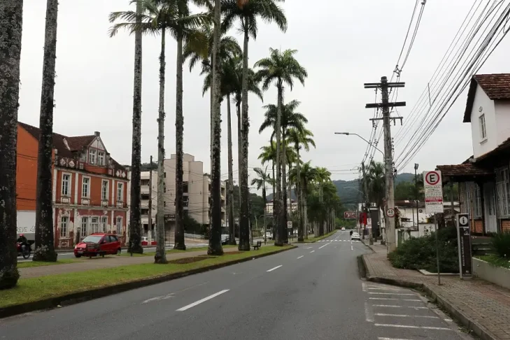 Blumenau alerta para diversas mudanças no trânsito; veja quais