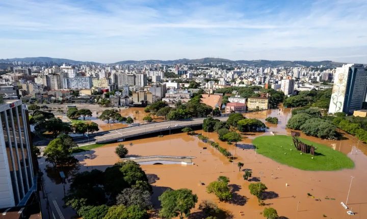 Canoas lidera ranking de desabrigados pelas enchentes