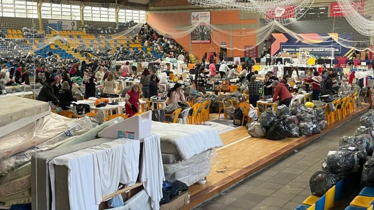 Brusque adota cidade gaúcha e envia donativos para vítimas da enchente