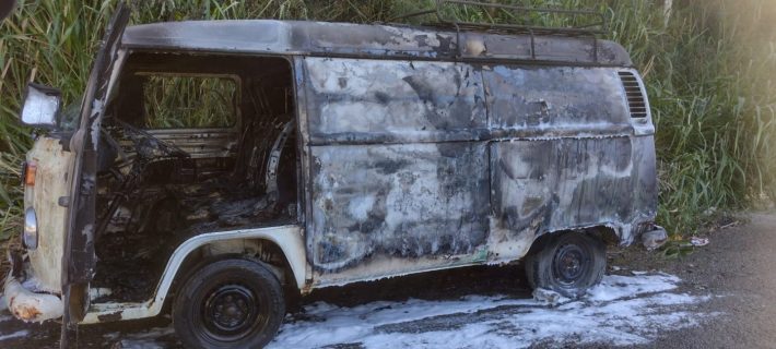 Incêndios em residência e carro movimentam o Corpo de Bombeiros