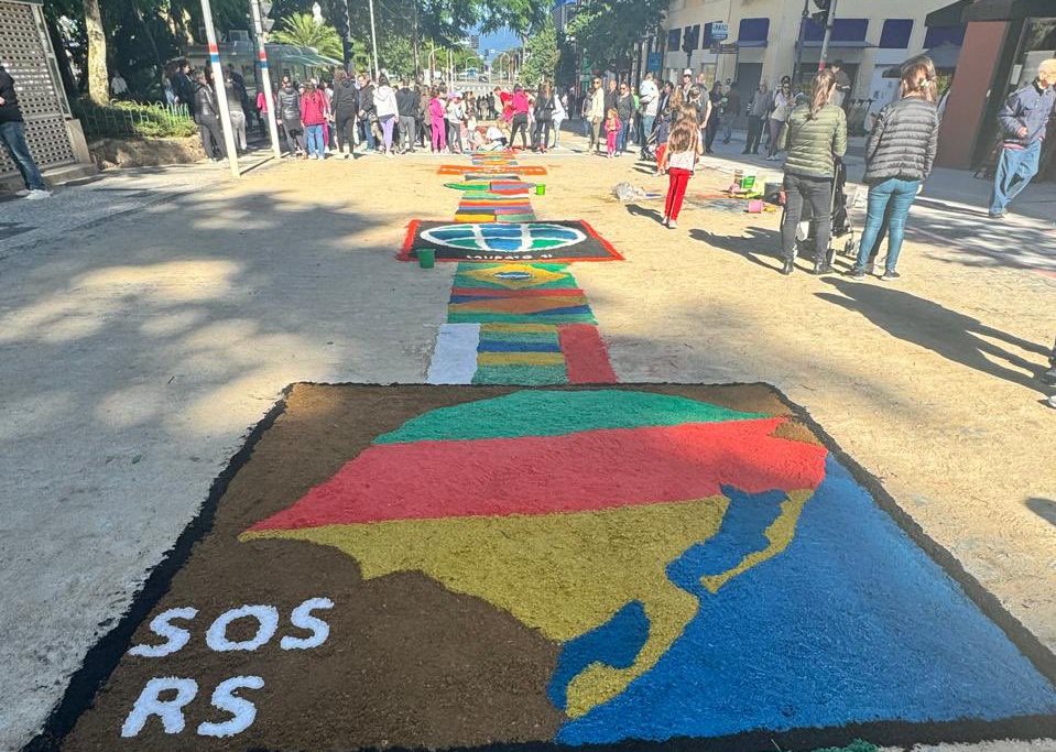 Corpus Christi: colorido dos tapetes celebram a fé católica em Florianópolis