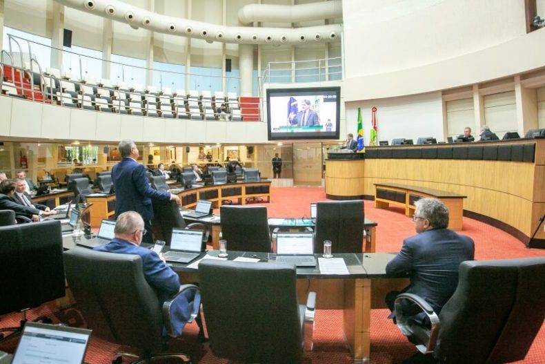 Novo Plano Nacional de Educação é debatido na Alesc