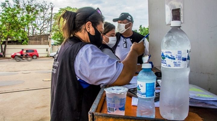 Procon SC adverte estabelecimentos sobre aumento no preço da água mineral