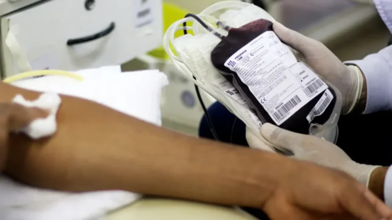Testemunhas de Jeová mudam regra sobre transfusão de sangue