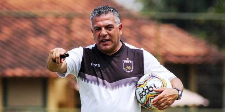 Brusque anuncia novo treinador para a Série B; saiba quem é