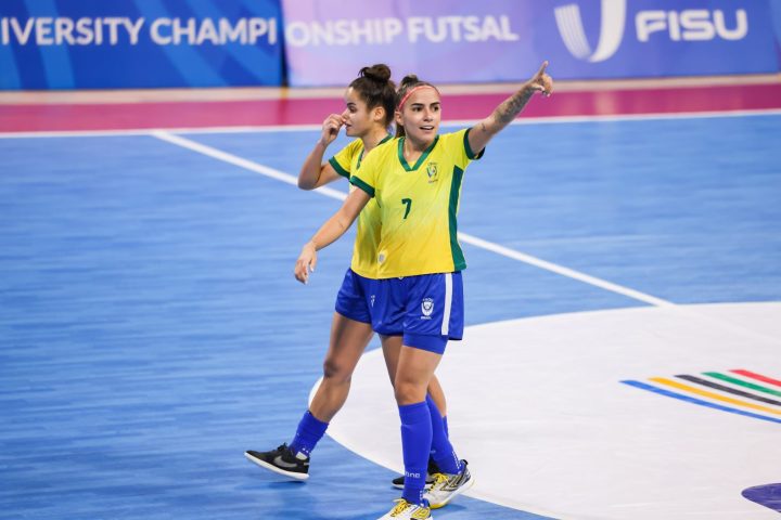 Atleta do Barateiro de Brusque está na China com a seleção universitária