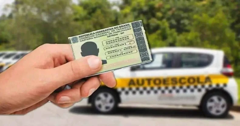 Câmara debate CNH aos 16 anos e taxas mais baratas