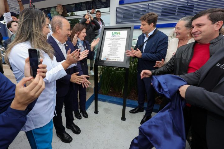 Governador e prefeito inauguram 2ª UPA de Balneário Camboriú