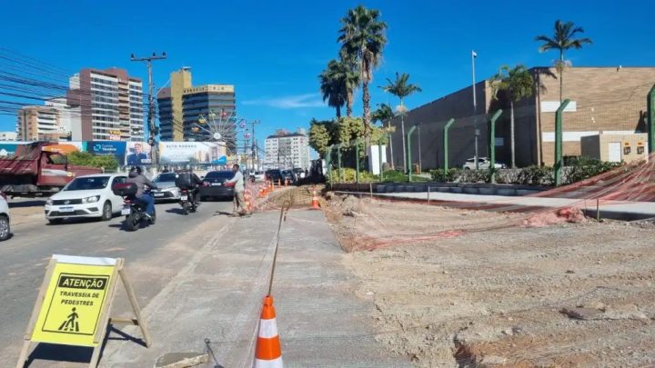 São José: obras avançam na rotatória do Shopping Itaguaçu