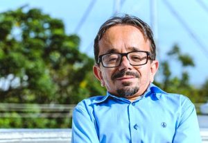 Vereador Gabrielzinho responde bem a medicamentos, mas segue na UTI