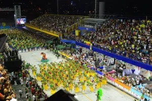 Carnaval de Florianópolis começa com desfiles oficiais na Passarela Nego Quirido