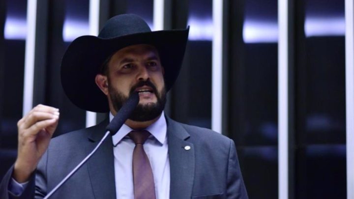 Justiça decreta prisão do deputado catarinense Zé Trovão