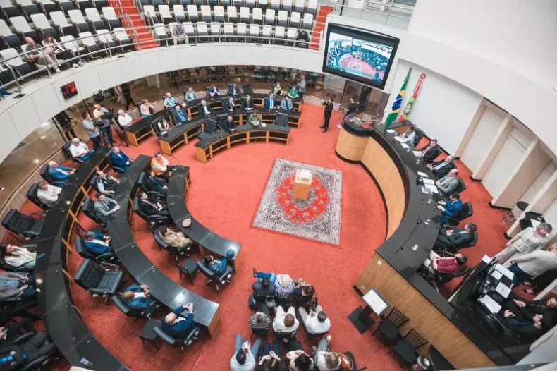 Alesc: comissão aprova cadastro estadual de pedófilos e agressores sexuais