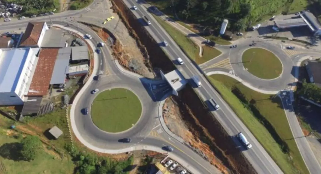 Obras na BR-470 devem deixar pista interditada por 6 meses