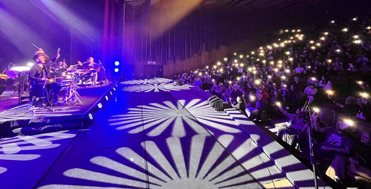 Orquestra Sinfônica de SC faz homenagem a Tina Turner em Florianópolis