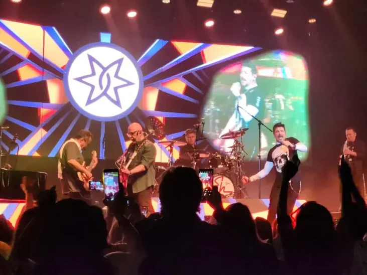 Catarinenses esperam ver holograma de Paulinho em show do Roupa Nova