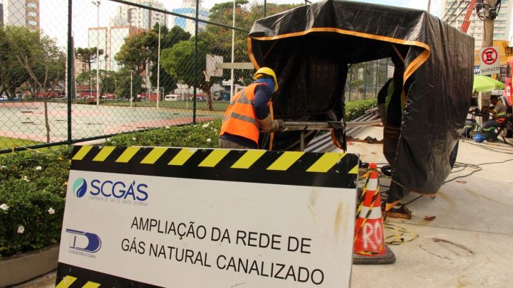 Ampliação da rede de gás natural: obras mudam trânsito na Capital