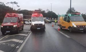 Acidente deixa uma pessoa morta e quatro feridas na BR-101