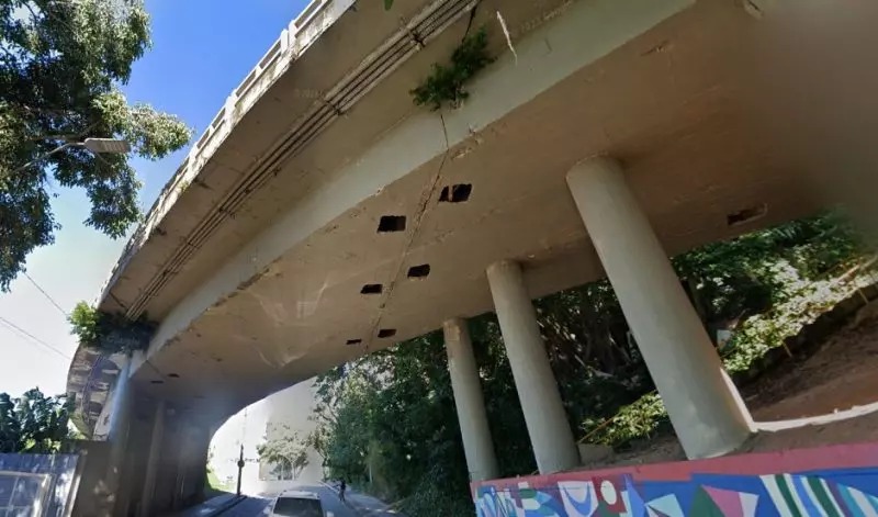 Prefeitura garante que elevado John Kennedy não apresenta riscos