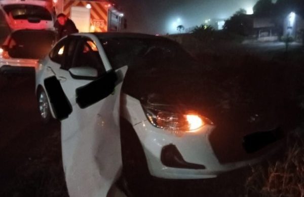Motorista morre em acidente entre carro e caminhão na BR-282