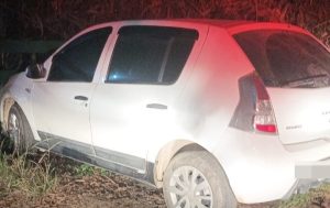Três veículos furtados são recuperados pelas forças de segurança