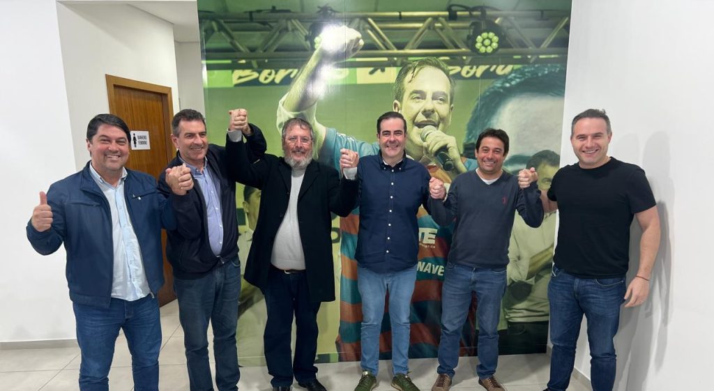 Vereador Dedé é confirmado como vice de Chiodini em Itajaí