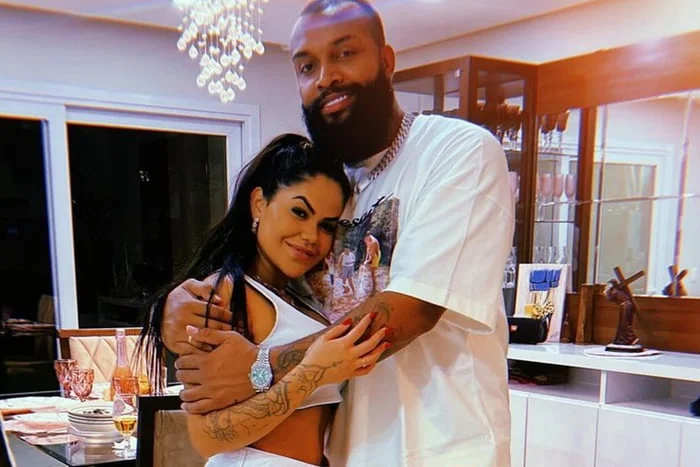 Nego Di e Gabriela Sousa são alvos de buscas em SC; influencer foi presa