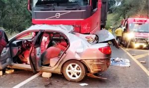 Grávida morre aos 25 anos em acidente de carro em SC