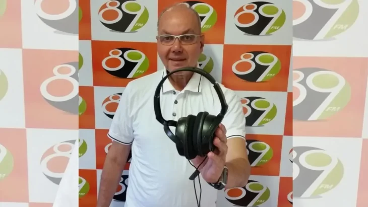 Radialista Beto Gebaili morre, aos 67 anos, em Joinville
