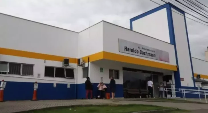 Projeto de lei busca mais transparência em filas da saúde de Blumenau