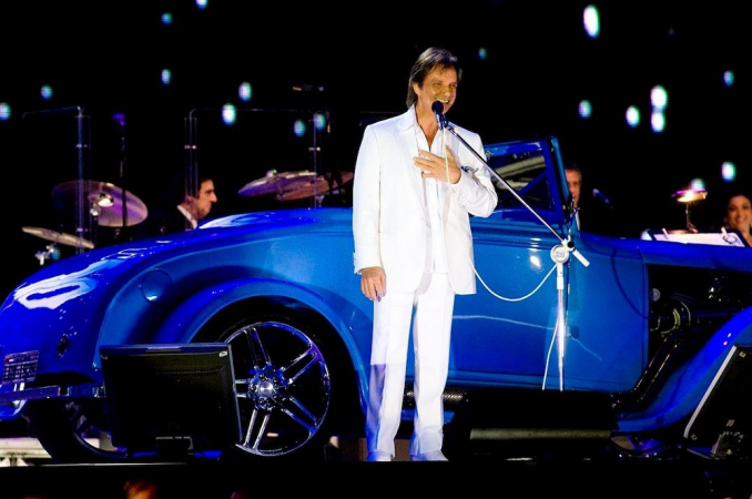 Justiça mira empresa que não respeitou meia-entrada no show de Roberto Carlos em SC