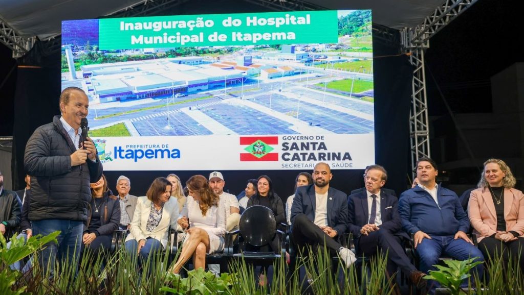 Governador Jorginho Mello inaugura hospital em Itapema