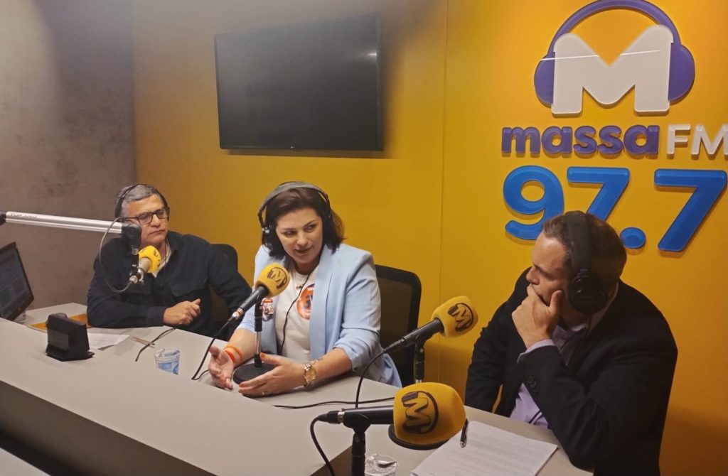 Massa FM entrevista candidata a prefeita de São José, Vanessa Millis