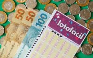 Apostador de SC acerta números da Lotofácil e lucra R$ 780 mil