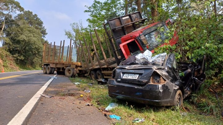 Acidente na BR-280 resulta em 5 mortes; incluindo uma criança