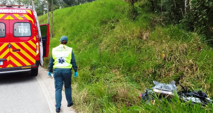 Motociclista de 65 anos morre em acidente na Grande Florianópolis