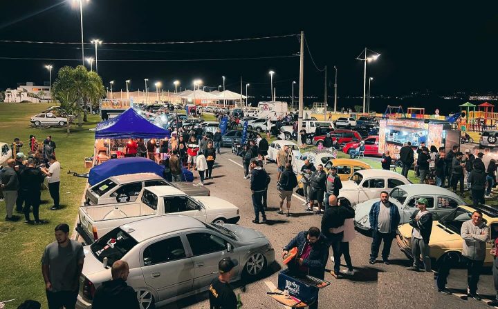 Encontro de carros antigos reúne 500 veículos retrô em Florianópolis no domingo