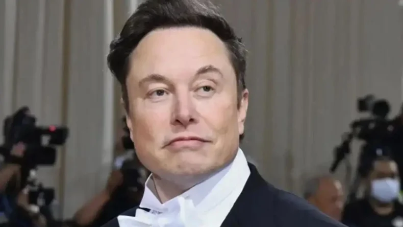 Idosa perde R$ 4 mil: “acreditava estar namorando com Elon Musk”
