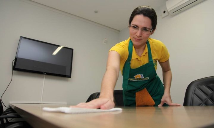 Grande Florianópolis lidera crescimento de postos de trabalho em SC