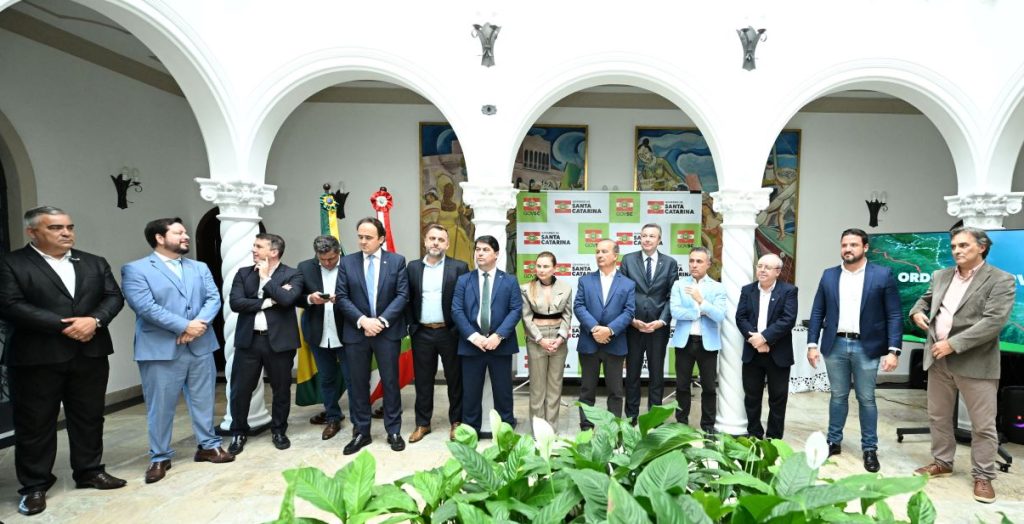 Governador autoriza início dos projetos da nova rodovia no Norte de SC