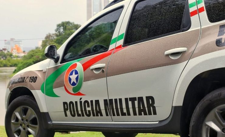 Florianópolis: homem é assassinado a tiros no ‘beco da desova’