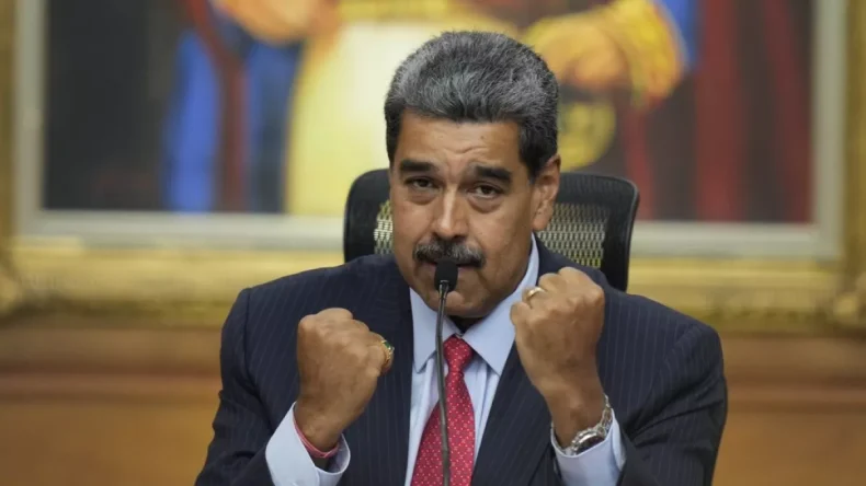 Venezuela acusa EUA de travar guerra colonial por petróleo
