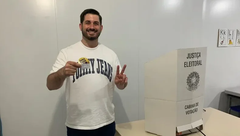 Andre Vechi é reeleito prefeito de Brusque