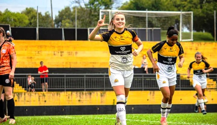 Criciúma garante vaga na final do catarinense e no Brasileiro em 2025