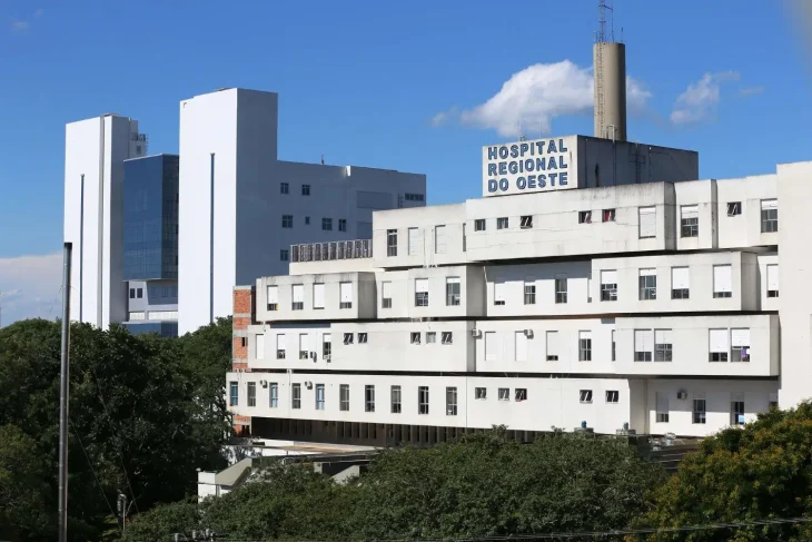 Hospital de SC participa de pesquisa para retirada de tumores cerebrais