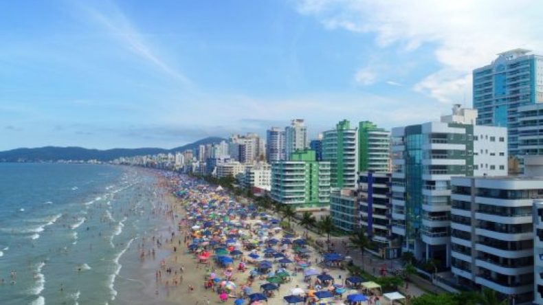 Projeto de alargamento da praia em Itapema avança