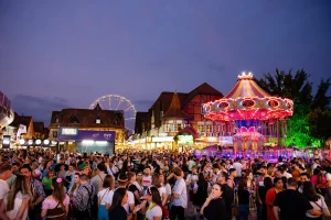 Última semana da Oktoberfest tem VoxxClub, desfiles e escolha da realeza