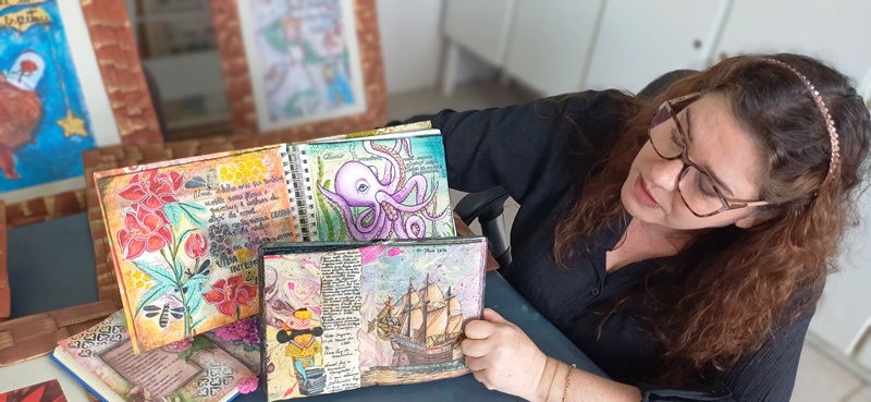 Exposição em Florianópolis reúne trabalhos de estudantes com superdotação