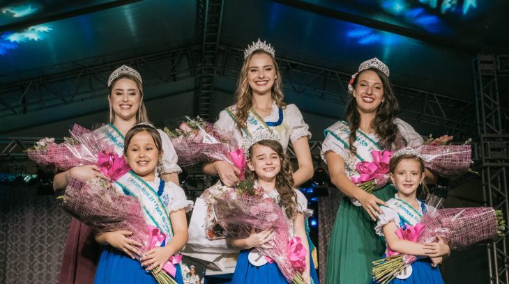 Beleza e simpatia: Festa do Imigrante encerra com escolha da nova realeza
